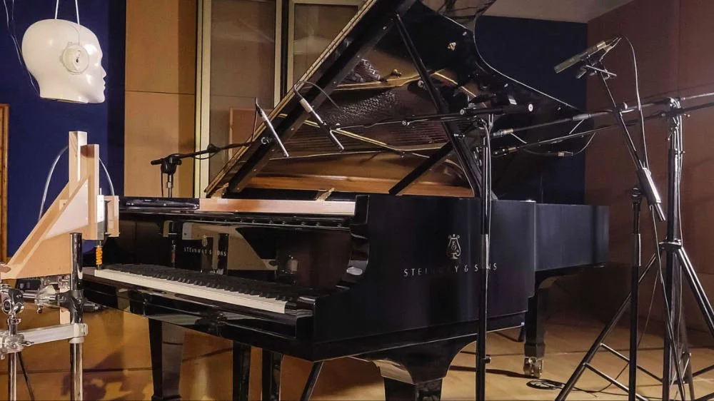 We Take A First Look At IK Multimedia Pianoverse | Production Expert